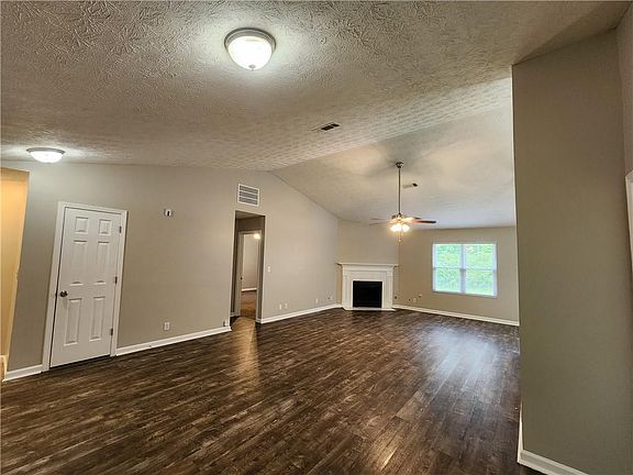2nd image of 3050 Sentinel Pkwy