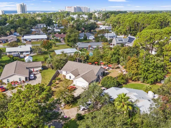 125 Rusty Gans Dr, Panama City Beach, FL 32408