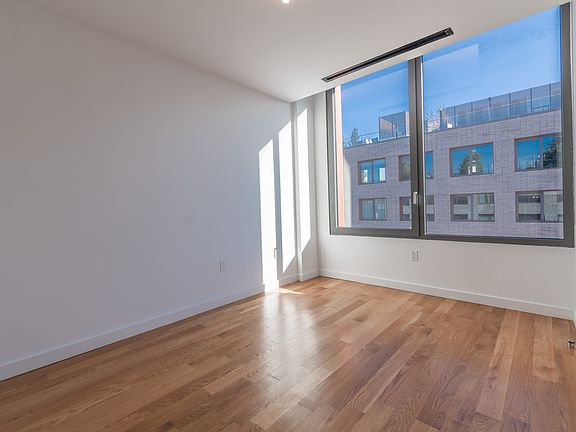 3rd image of 54 Noll St #9187