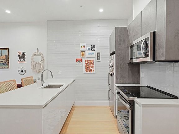 5th image of 256 Winthrop St #1A