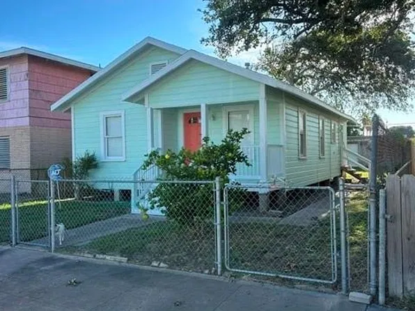 1523 22nd St, Galveston, TX 77550