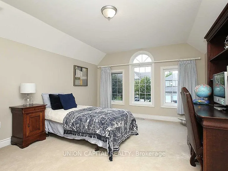 75 Langtry Pl — Photo 19