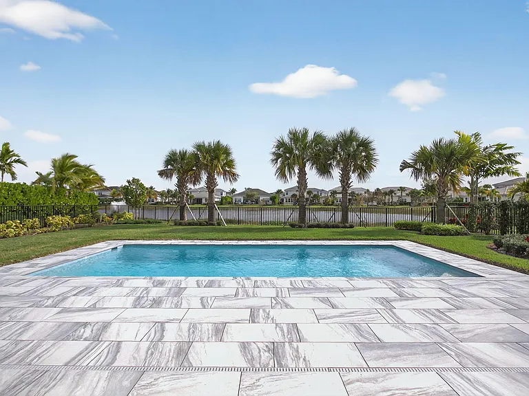 9249 Crestview Circle Palm — Photo 26