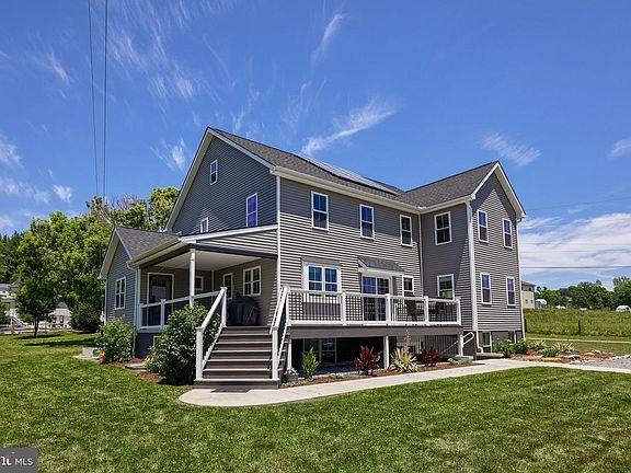 2nd image of 212 Cedar Dr