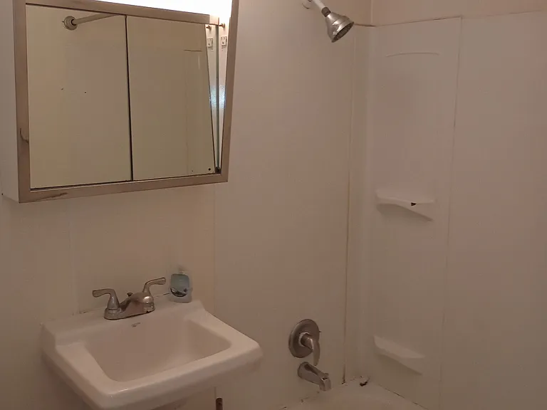 1121 Birch Dr — Photo 5
