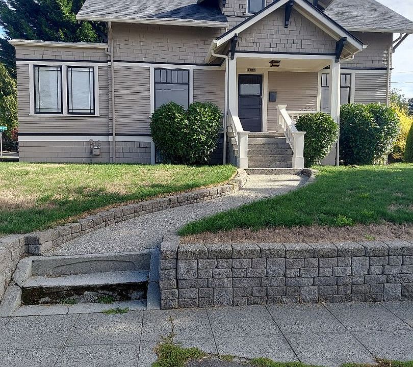 1st image of 8408 Duncan Ave S Unit B
