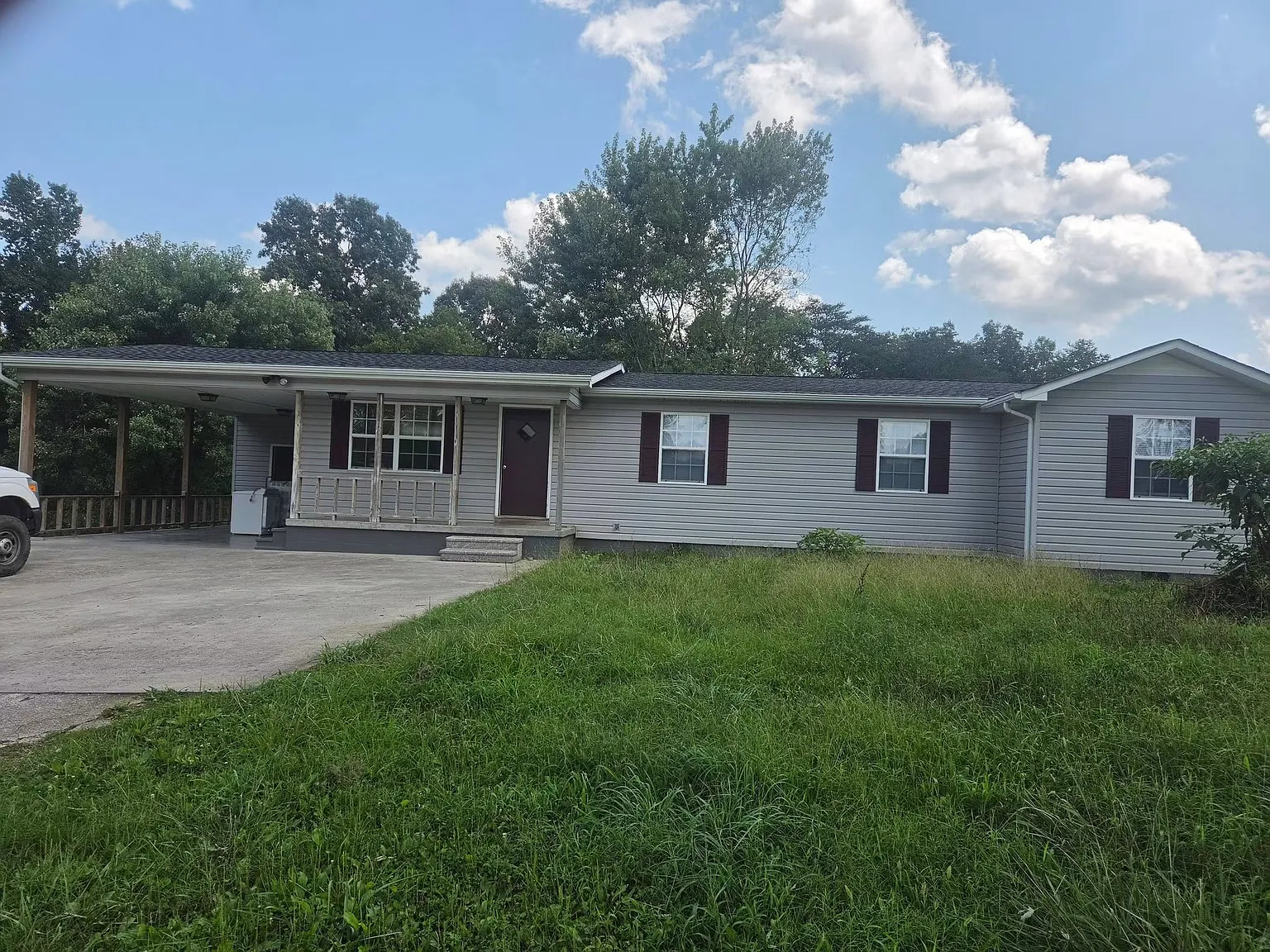 4 bed, 1600 sqft, $2,000 — Photo 1