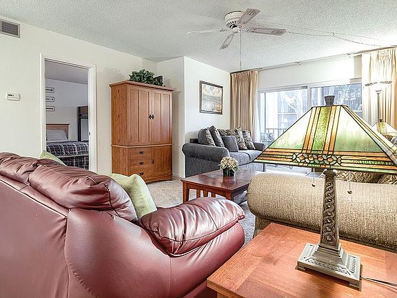 4th image of 871 New York Ave APT 207