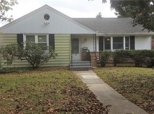 270 Wiklund Ave, Stratford, CT 06614
