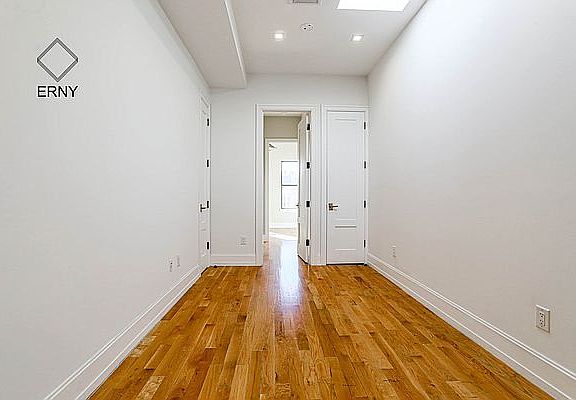 3rd image of 878 Pacific St #3A