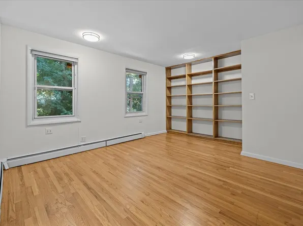 2710 Edgehill Avenue image 11 of 30