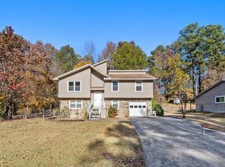 3697 Chinaberry Ln, Snellville, GA 30039