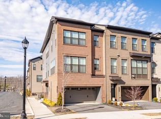 6232 Almerico Pl, Alexandria, VA 22312