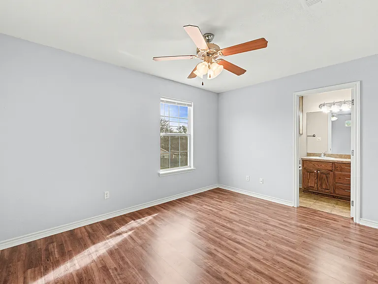 1124 N Penelope St — Photo 16