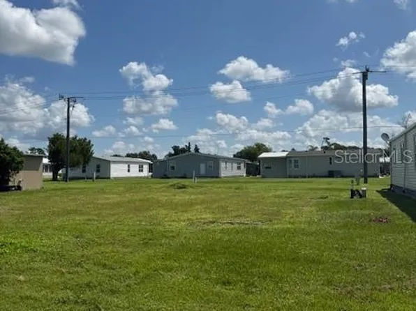 233 El Prado #9, North Pt, FL 34287