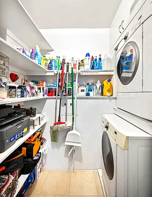 Sold by Compass | media 10