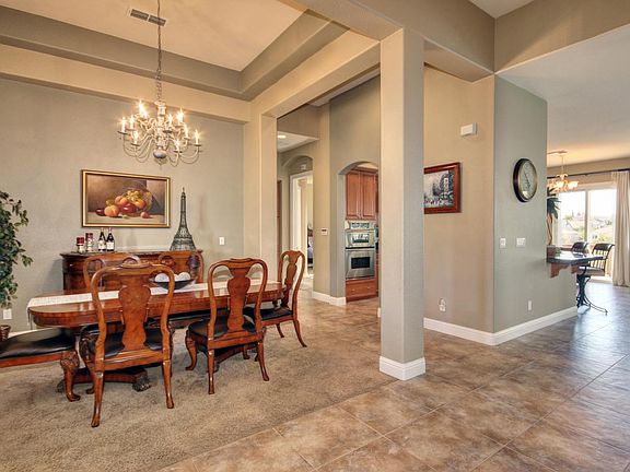 4th image of 2749 Carradale Dr