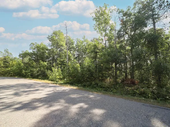 McGill St, Pequot Lakes, MN 56472