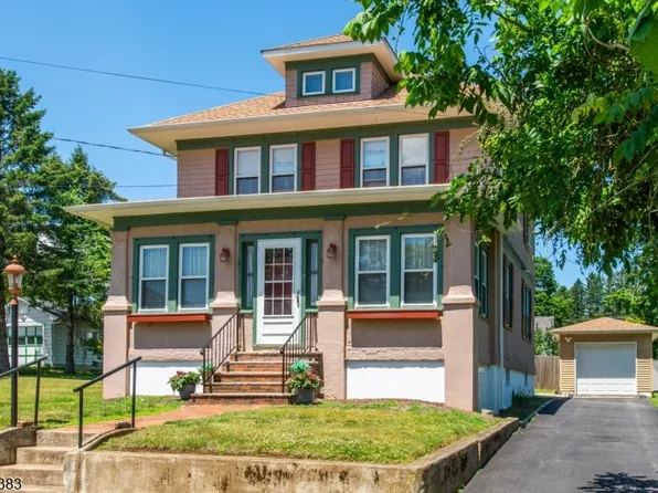 17 E Cooper St, Dover Town, NJ 07801