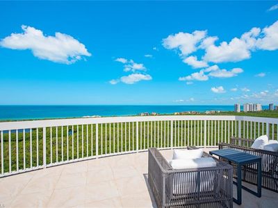 7117 Pelican Bay BLVD #PH 17, Naples, FL, 34108