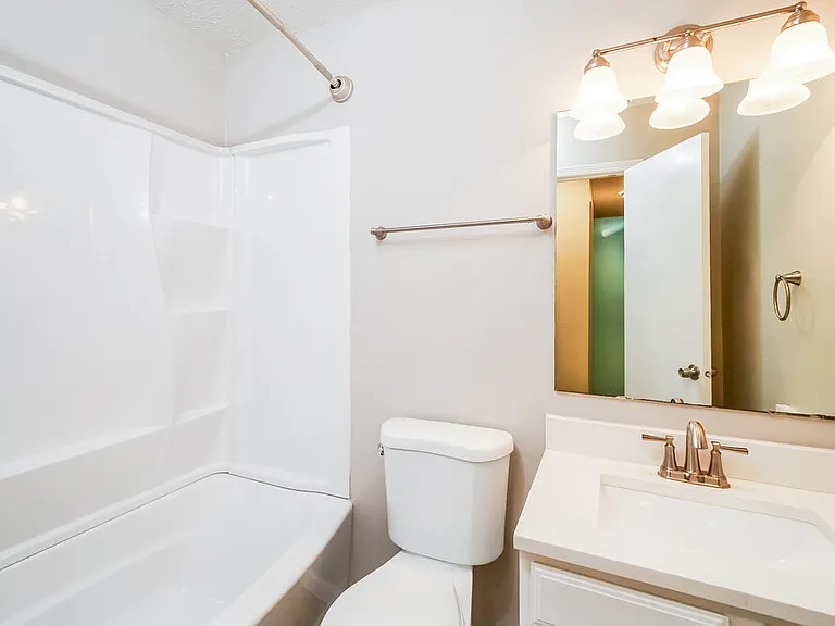 5865 Petersen Ct — Photo 14