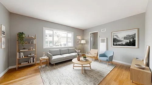 1529 Granville Ave #4 Photo 1