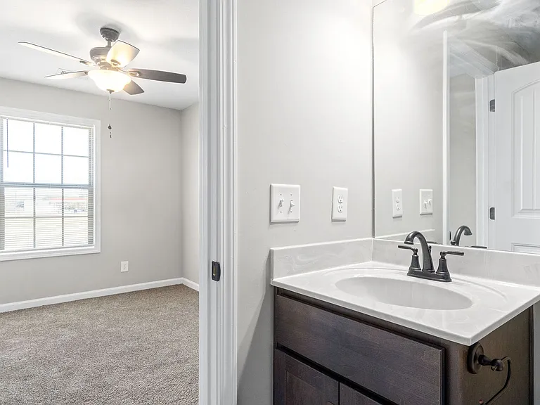 Glenkirk Dr - 1000 — Photo 25