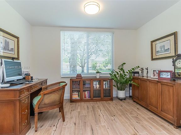 4th image of 608 SW Natura Blvd APT 107
