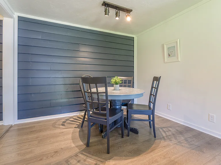 2906 Blue Star Hwy #2 — Photo 10