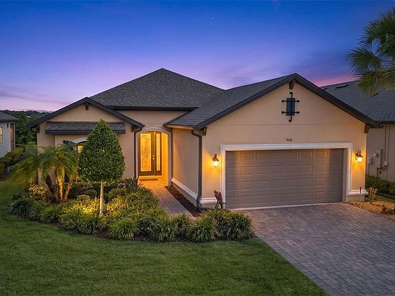 2nd image of 908 BRAEWOOD DRIVE