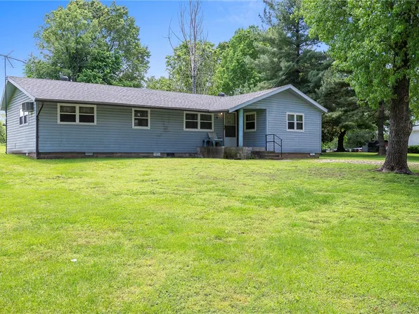 205 Gumm St, Springdale, AR 72762