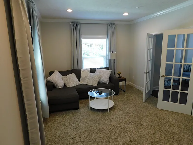 152 Seneca Pl — Photo 10