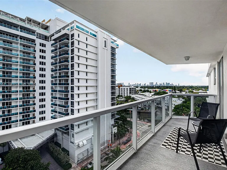 2401 Collins Ave #1107 — Photo 21