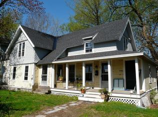 27 Cleaves St, Yarmouth, ME 04096