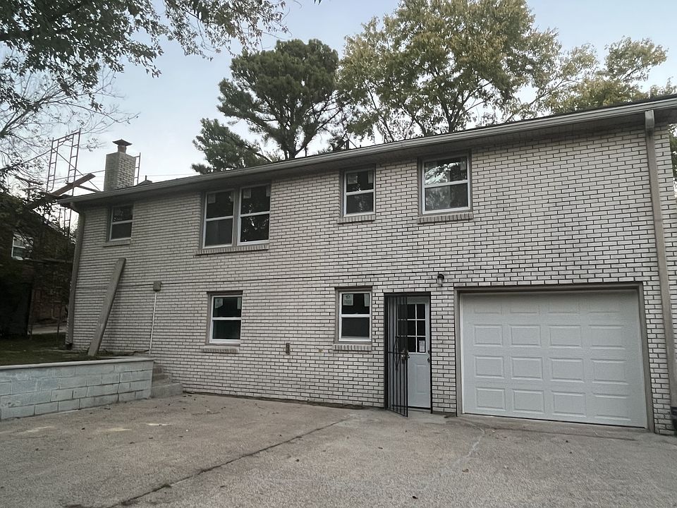 2nd image of 4045 Keeley Dr