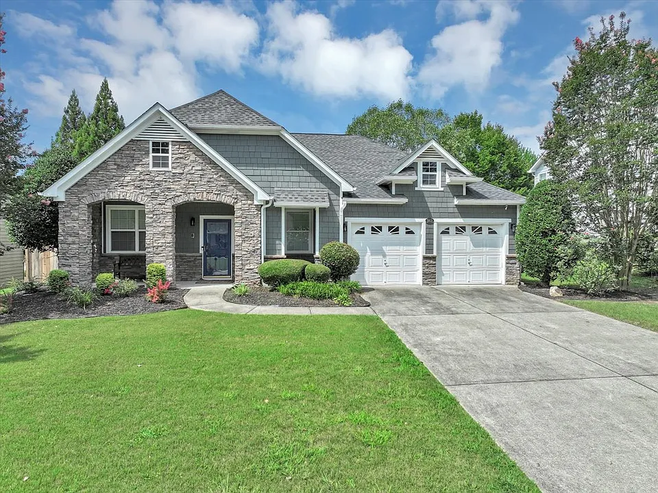 2813 Brookford Ln SW