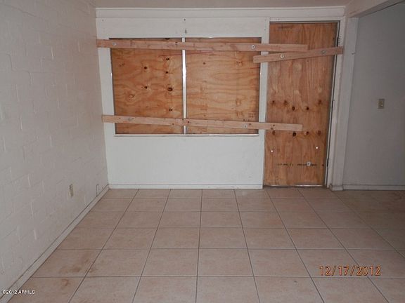 4th image of 1342 E Lynne Ln