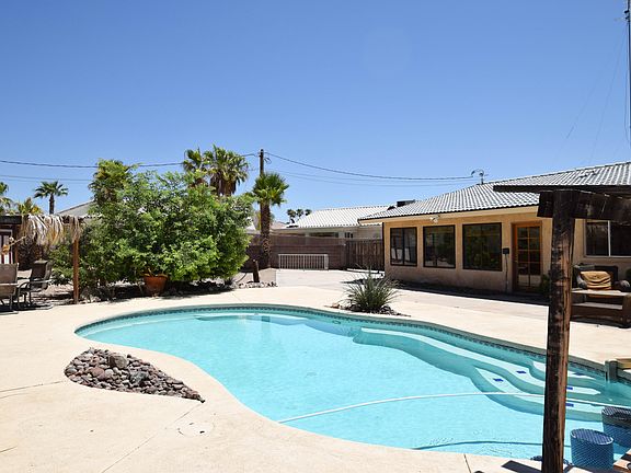 4th image of 3181 Caravelle Dr