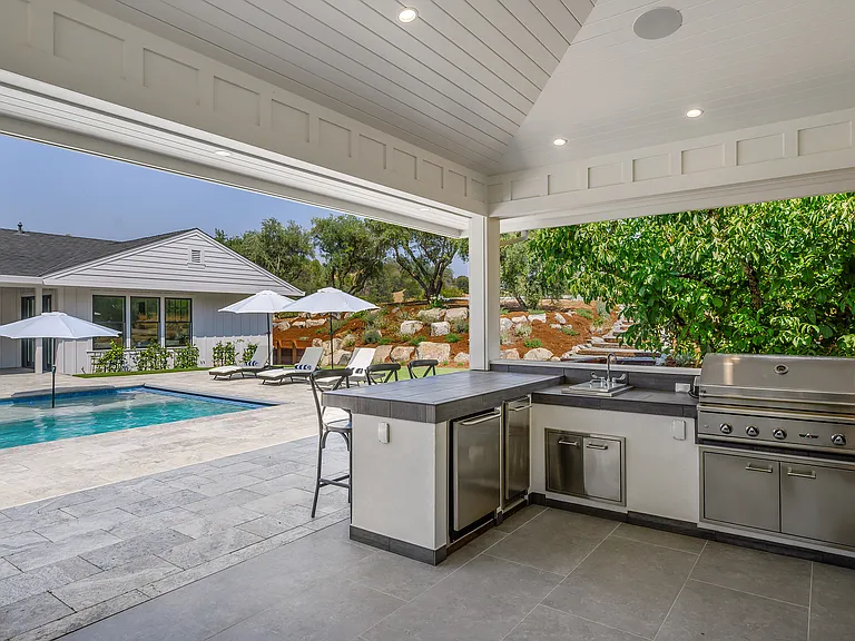949 Canyon Rd — Photo 21