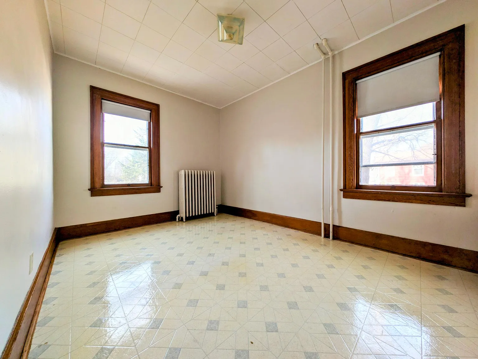 3 bed, 1400 sqft, $1,545 — Photo 4
