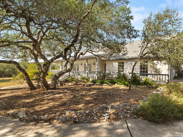 28524 Oak Creek, New Braunfels, TX 78132