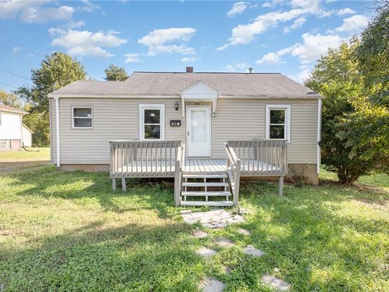 208 Mendota Ave, Lexington, NC 27292