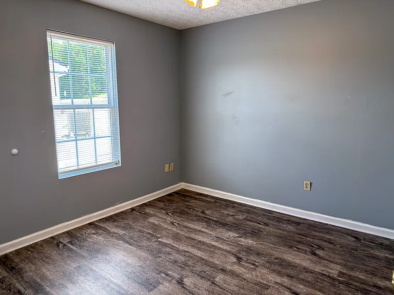 1430 S Main St #7 — Photo 13