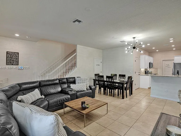 5060 Eucalyptus Dr #2 — Photo 5