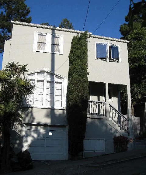 20 Roanoke Rd — Photo 1