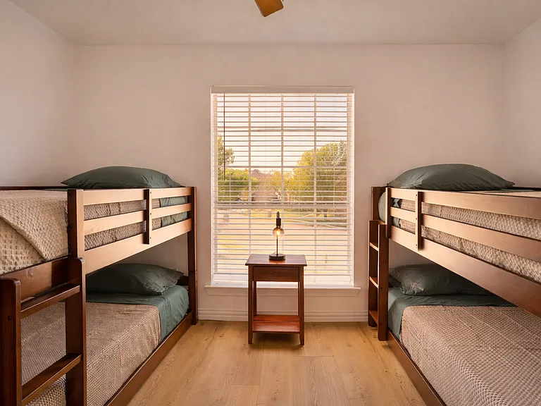 5615 Teal Ct — Photo 20