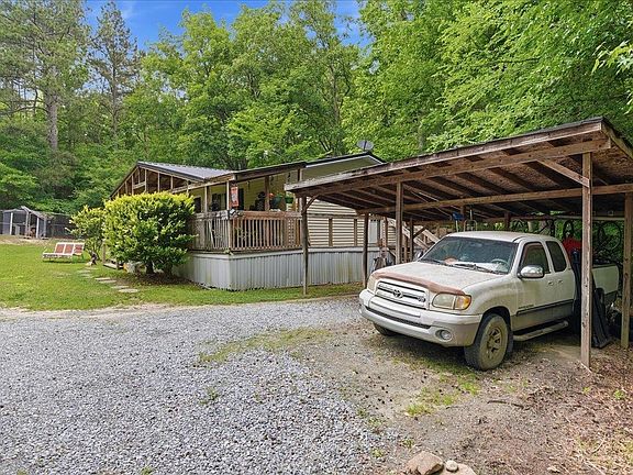 5th image of 161 Elaines Dr