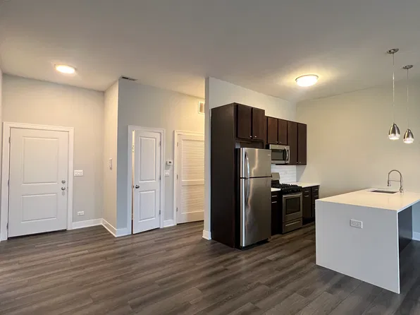 2315 W 24th Pl #2M, Chicago, IL 60608