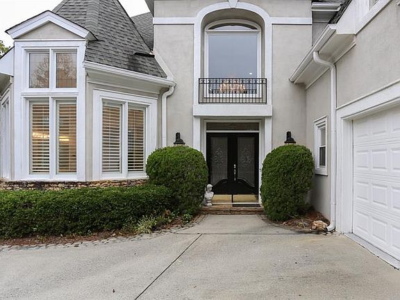 3rd image of 1870 River Falls Dr
