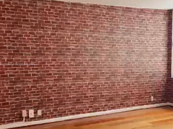 5th image of 1000 West Ave APT 1105